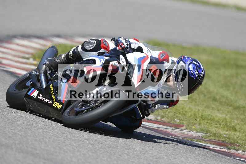 /43 08.08.2025 Discover the Bike ADR/Race 3 rot/666